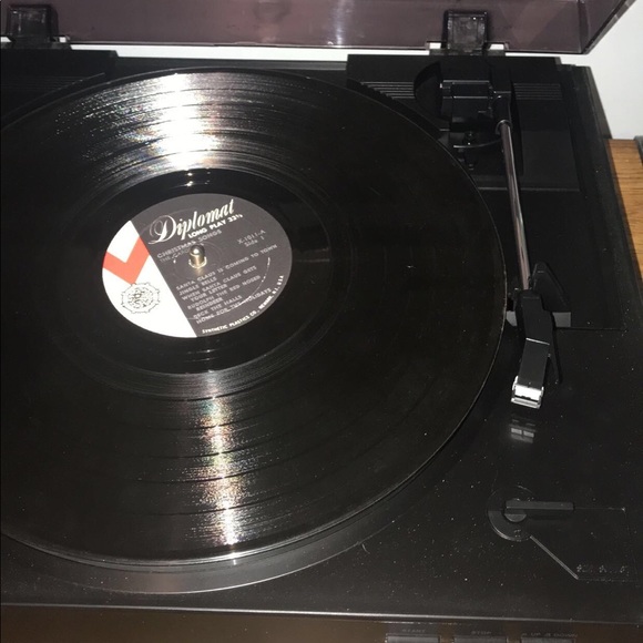 Stereo Turntable System - Picture 3 of 4